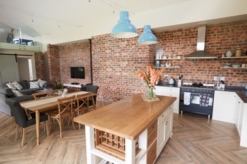 White Center exposed brick wall by experts in WA near 98106