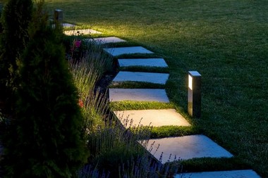 Black Diamond landscape lighting repair experts in WA near 98010